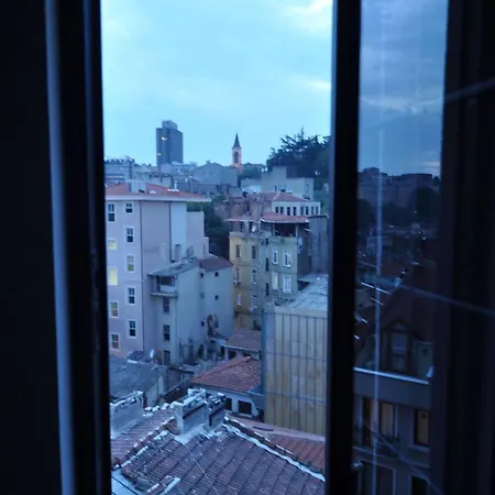 Aparthotel Brickpalas 2*