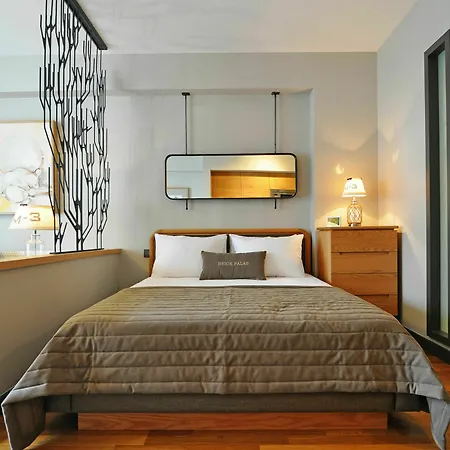 Brickpalas Aparthotel