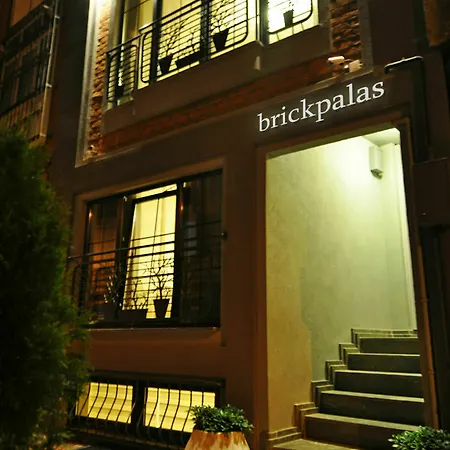 Brickpalas 2*
