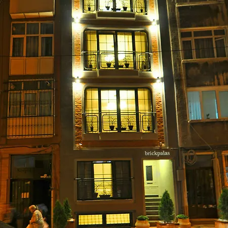 Aparthotel Brickpalas