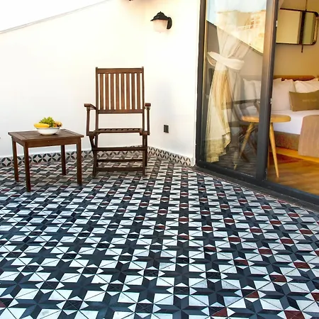 Brickpalas Aparthotel