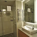 Hotel Brickpalas 2*