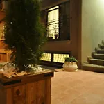 Hotel Brickpalas 2*