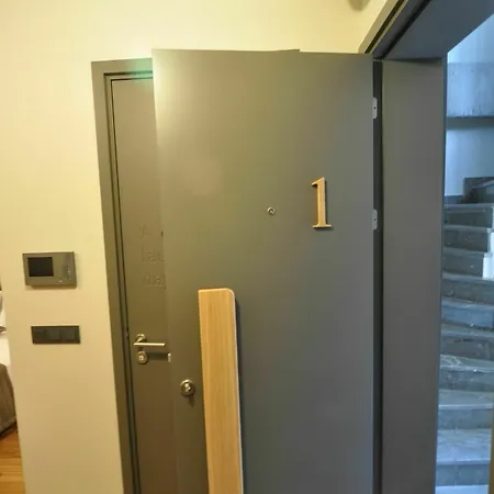 布里克帕拉斯酒店