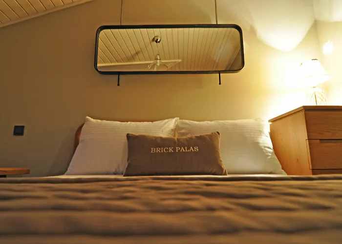Hotel Brickpalas